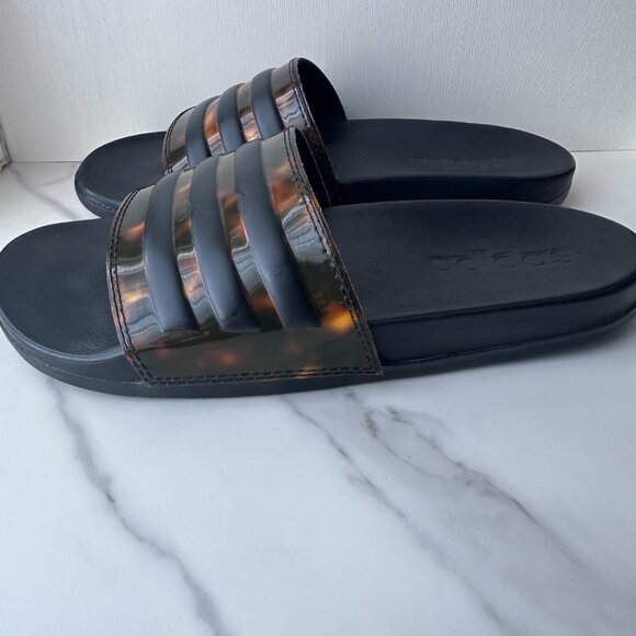 Adidas adilette comfort slidesTortoise Size:5 - Picture 8 of 8